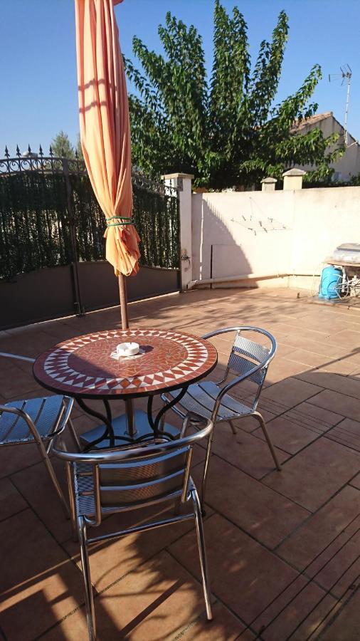 Le Tamaris Apartment Saint Laurent d'Aigouze Bagian luar foto